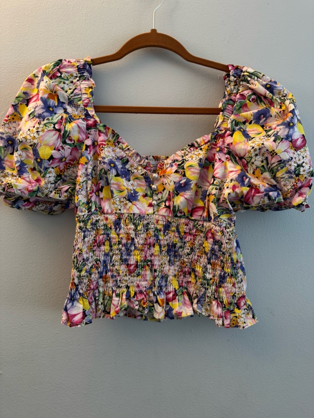 Zara Floral Puff-Sleeve Smocked Top size small
